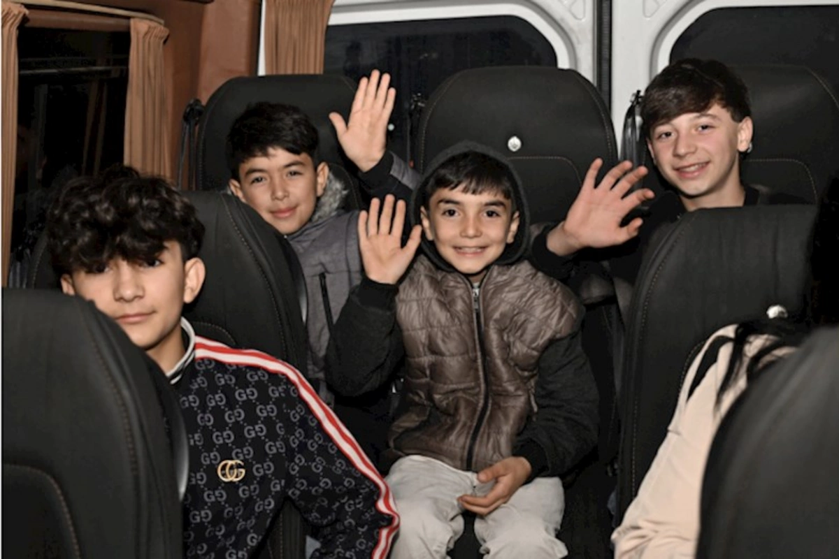 Onlar da doğma yurdlarına qayıdırlar — FOTOLAR