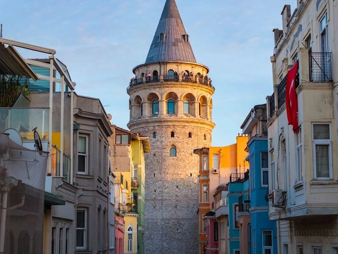 İstanbulun sehrini kəşf edin: Avropanın ən arzuolunan şəhəri — FOTOLAR İstanbulun sehrini kəşf edin: Avropanın ən arzuolunan şəhəri — FOTOLAR