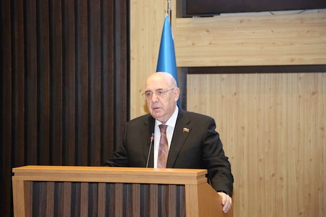 Professor İbrahim Yıldırımın xatirəsinə həsr olunmuş anım tədbiri keçirilib — FOTOLAR Professor İbrahim Yıldırımın xatirəsinə həsr olunmuş anım tədbiri keçirilib — FOTOLAR