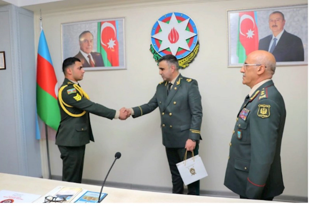 Hərbi Prokurorluq dəyirmi masa keçirdi — FOTOLAR