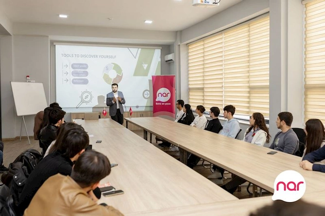 Nar AzTU tələbələri üçün karyera inkişafı təlimi keçdi — FOTOLAR Nar AzTU tələbələri üçün karyera inkişafı təlimi keçdi — FOTOLAR