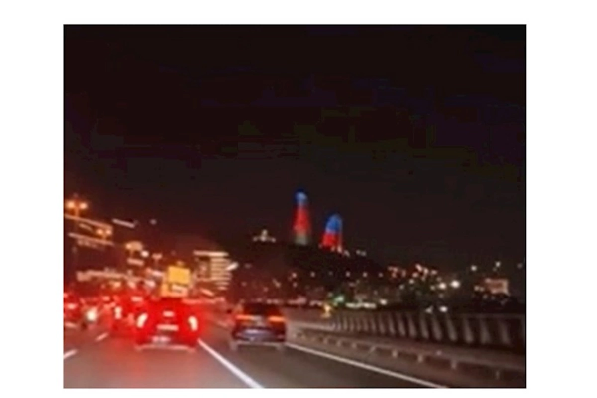 Bakıda tıxacda qalan sürücü nömrəni söküb avtobus zolağına daxil oldu — VİDEO