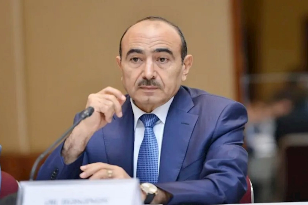 Əli Həsənovun Şəhidlər binasında da ev var imiş — Bu necə mümkün olub?