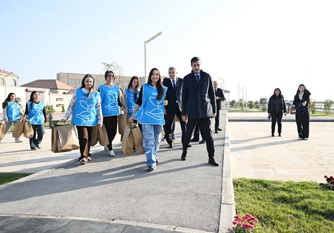 Leyla Əliyeva Qaradağda yeni parkın açılışında iştirak etdi — FOTOLAR Leyla Əliyeva Qaradağda yeni parkın açılışında iştirak etdi — FOTOLAR