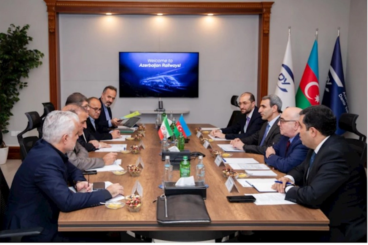 ADY və İran Dəmir Yolları əməkdaşlığın gücləndirilməsini müzakirə edib — FOTO
