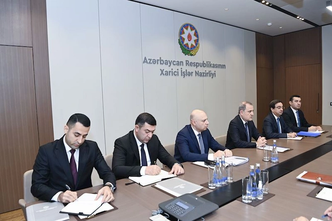 Ceyhun Bayramov İranın xarici işlər nazirinin müavinini qəbul etdi — FOTOLAR