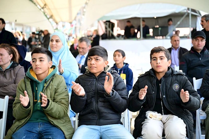 Kəlbəcər Şəhəri Günü tədbirləri tamaşa nümayişi ilə başlanıb — FOTOLAR (YENİLƏNİB)