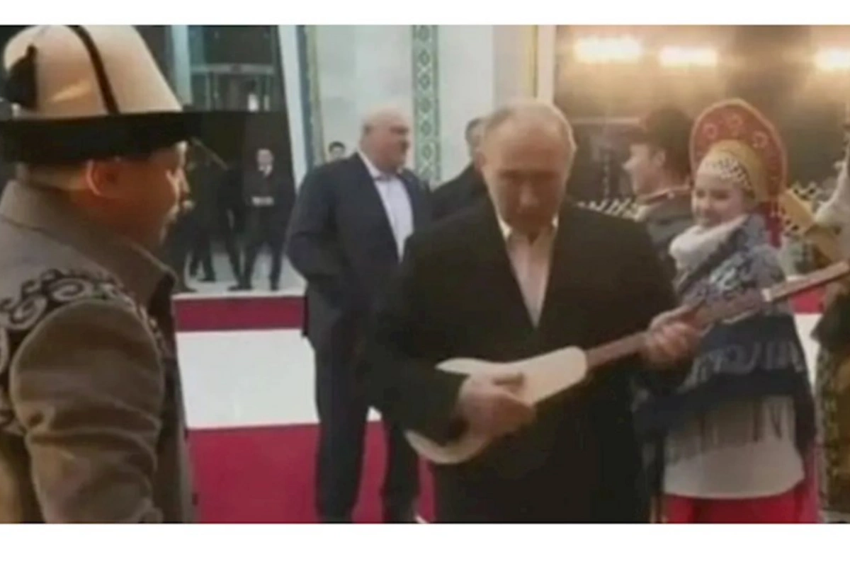 Putin qopuz çaldı — VİDEO