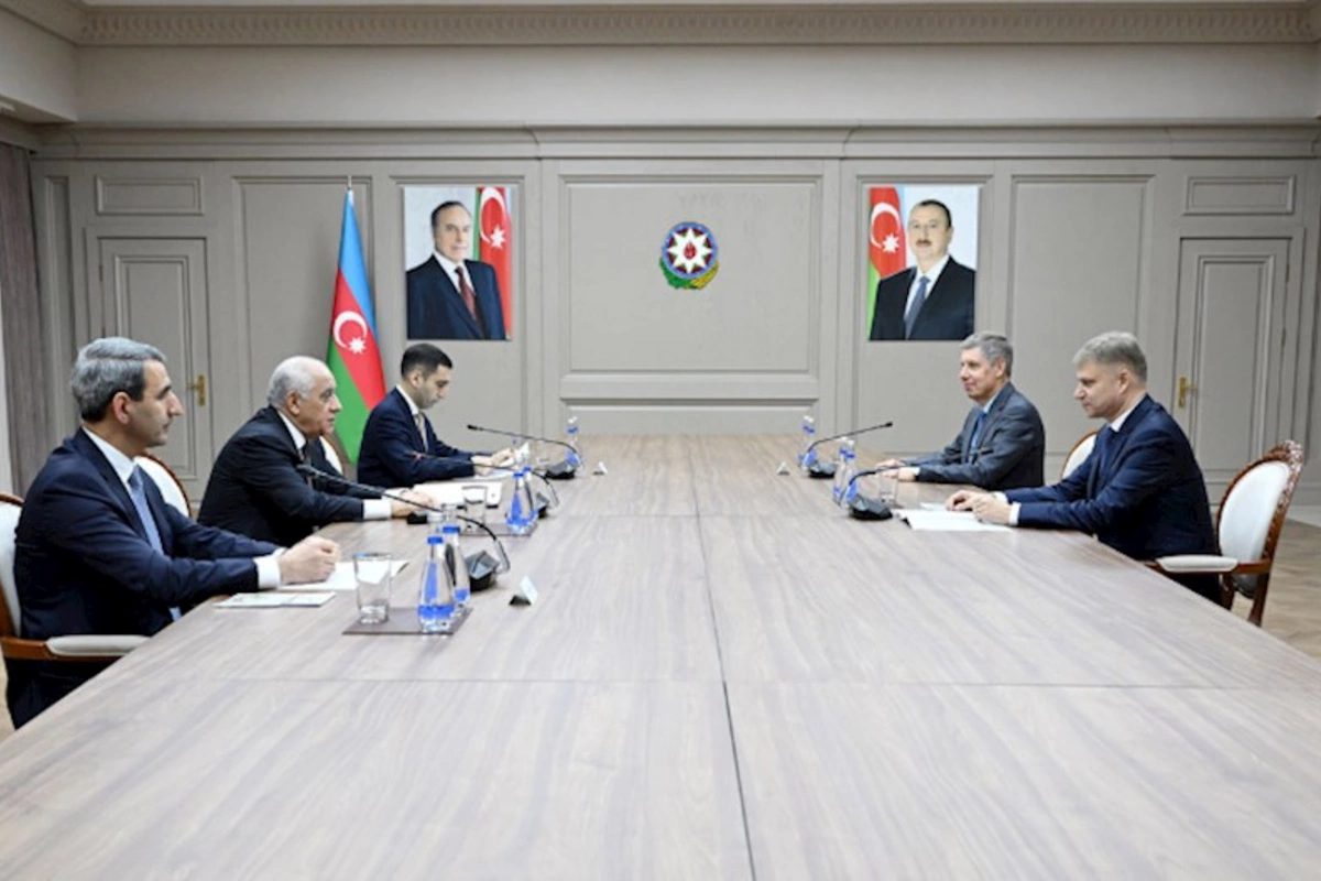 Əli Əsədov “Rusiya Dəmir Yolları” ASC-nin baş direktorunu qəbul edib