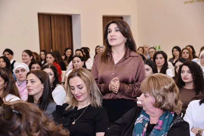 Bağça müəllimləri üçün təlimlər keçirilib — FOTOLAR