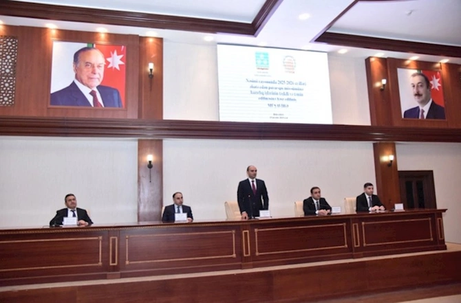 Qarlı havalara bağlı hər bir rayona cavabdeh şəxs təyin edildi — FOTOLAR