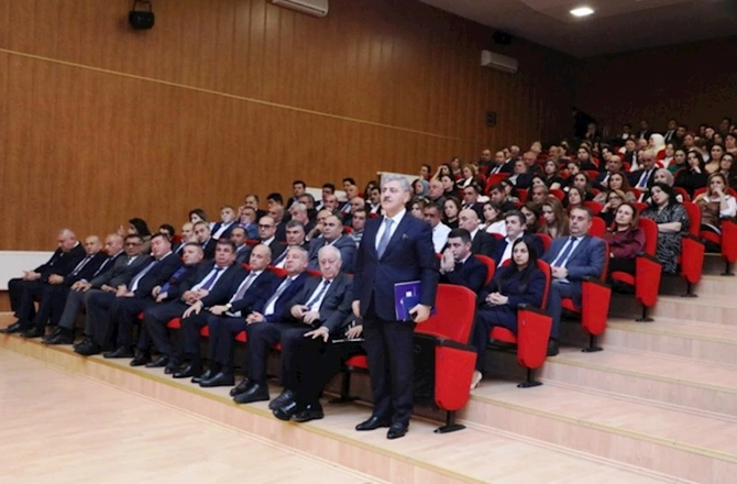 Qarlı havalara bağlı hər bir rayona cavabdeh şəxs təyin edildi — FOTOLAR
