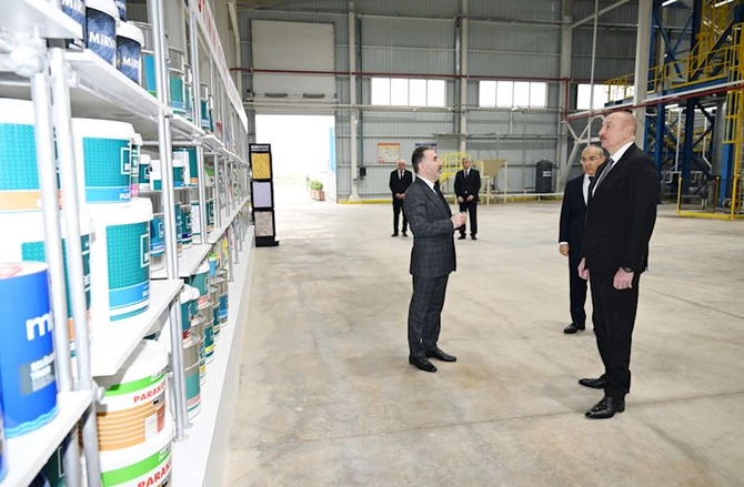 Prezident AZWOOL mineral daş yunu zavodunun açılışında iştirak etdi — FOTOLAR Prezident AZWOOL mineral daş yunu zavodunun açılışında iştirak etdi — FOTOLAR
