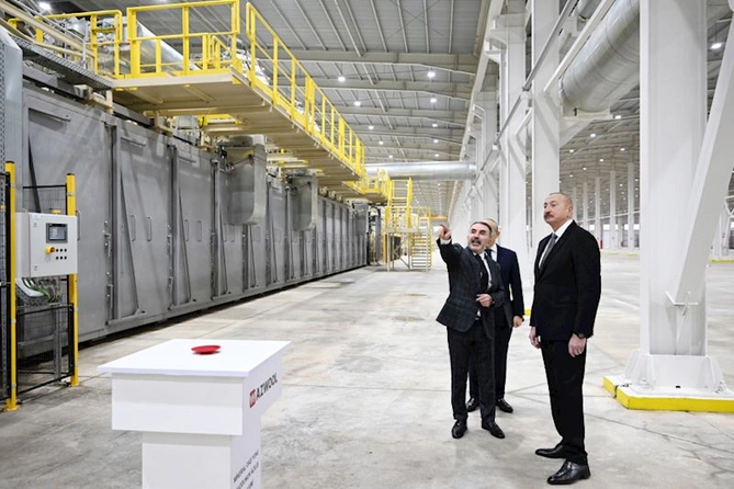Prezident AZWOOL mineral daş yunu zavodunun açılışında iştirak etdi — FOTOLAR Prezident AZWOOL mineral daş yunu zavodunun açılışında iştirak etdi — FOTOLAR