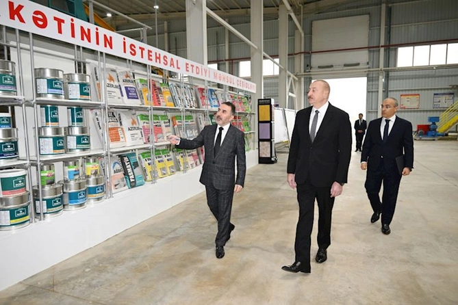 Prezident AZWOOL mineral daş yunu zavodunun açılışında iştirak etdi — FOTOLAR Prezident AZWOOL mineral daş yunu zavodunun açılışında iştirak etdi — FOTOLAR