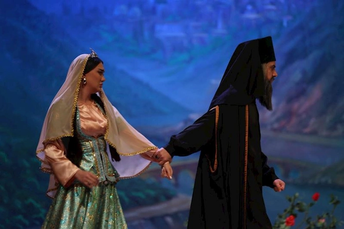 “Əsli və Kərəm” operası yeni Əsli ilə tamaşaçılara təqdim olundu — FOTOLAR
