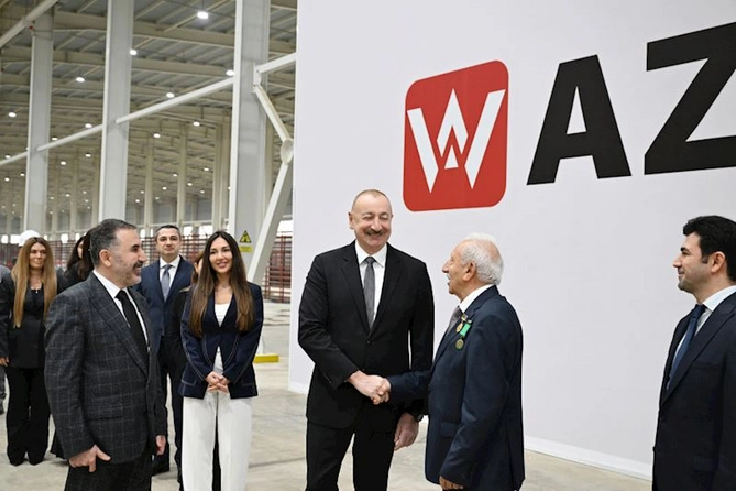 Prezident AZWOOL mineral daş yunu zavodunun açılışında iştirak etdi — FOTOLAR Prezident AZWOOL mineral daş yunu zavodunun açılışında iştirak etdi — FOTOLAR