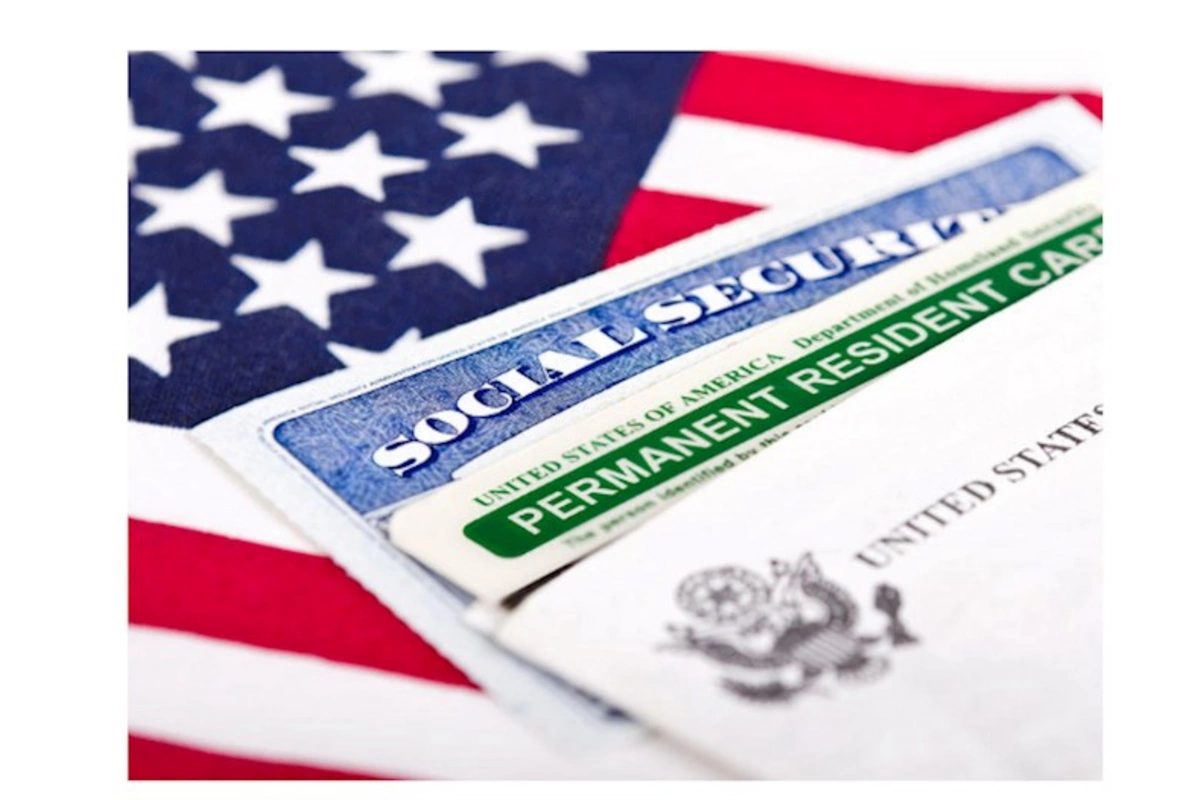 ABŞ “Green Card” sahiblərini yenidən yoxlayır