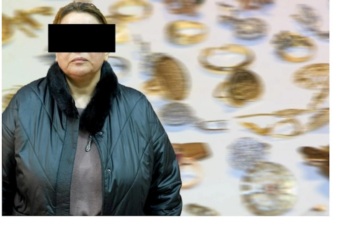 Dayə kimi çalışdığı evdən 60 min manatlıq qızıl oğurlamaqda şübhəli bilinən qadın saxlanılıb — VİDEO
