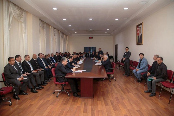 Rüstəm Xəlilov fərdi qəbulda vətəndaşların müraciətlərini dinlədi — FOTOLAR