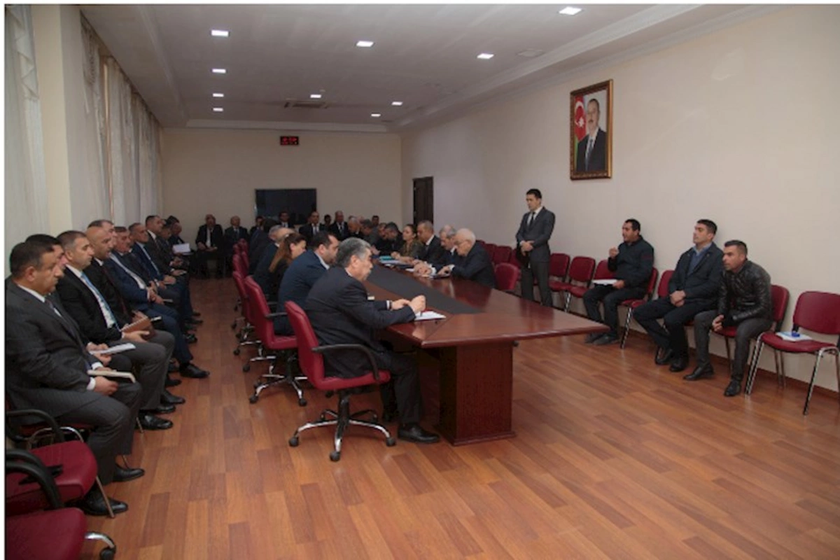Rüstəm Xəlilov fərdi qəbulda vətəndaşların müraciətlərini dinlədi — FOTOLAR
