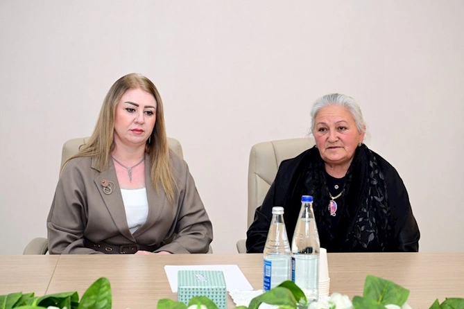 Mədəniyyət naziri Adil Kərimli Ağdam rayonunda vətəndaşları qəbul edib — FOTOLAR Mədəniyyət naziri Adil Kərimli Ağdam rayonunda vətəndaşları qəbul edib — FOTOLAR