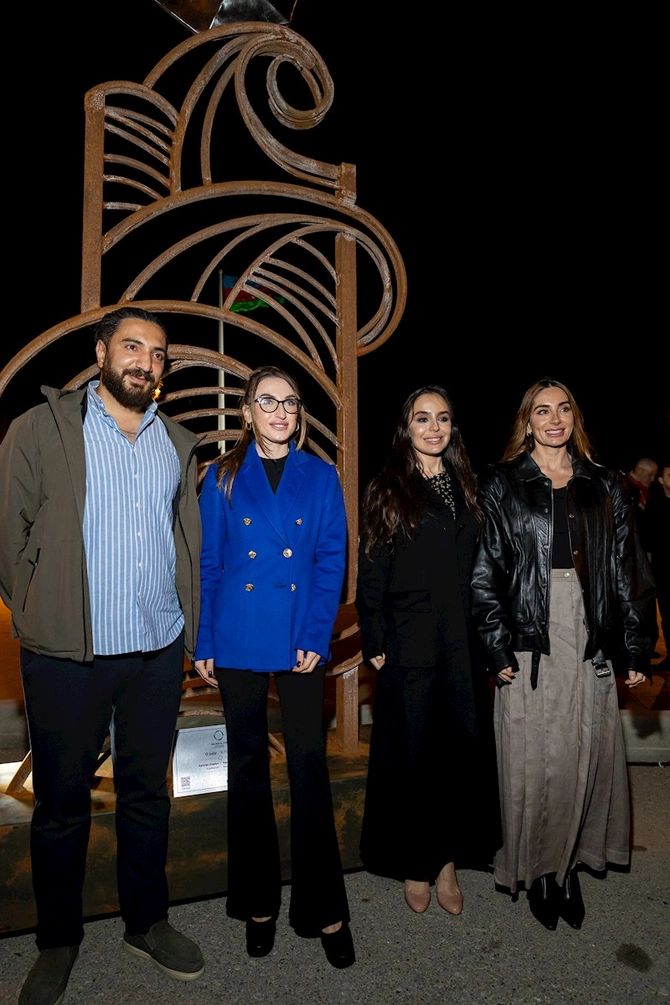 Polad canlananda: Bakıda “Baku Steel Art 2025” sərgisi açılıb — FOTOLAR Polad canlananda: Bakıda “Baku Steel Art 2025” sərgisi açılıb — FOTOLAR