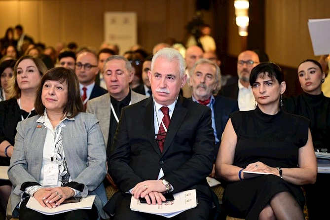 Antalyada Azərbaycan Mədəniyyət Elçilərinin I Forumunun açılışı keçirilib — FOTOLAR Antalyada Azərbaycan Mədəniyyət Elçilərinin I Forumunun açılışı keçirilib — FOTOLAR