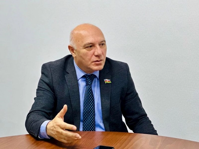 Gənclərimizi “zəhərləyən” “Bizon”u ölkəyə kim gətirir? — Deputatdan AÇIQLAMA Gənclərimizi “zəhərləyən” “Bizon”u ölkəyə kim gətirir? — Deputatdan AÇIQLAMA