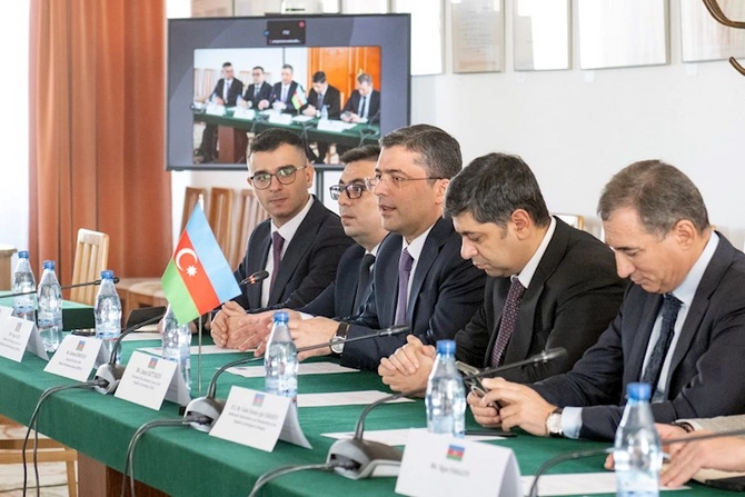 Azərbaycan nümayəndə heyətinin Rumıniya Senatında görüşü keçirilib — FOTOLAR