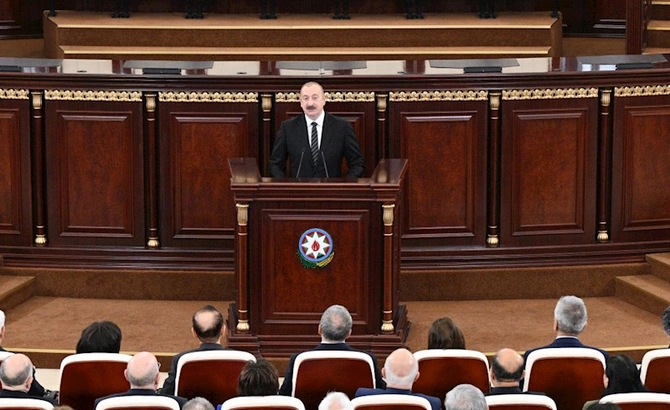 AMEA-nın 80 illik yubiley yığıncağı keçirilib, İlham Əliyev çıxış edib — FOTOLAR (YENİLƏNİB) AMEA-nın 80 illik yubiley yığıncağı keçirilib, İlham Əliyev çıxış edib — FOTOLAR (YENİLƏNİB)