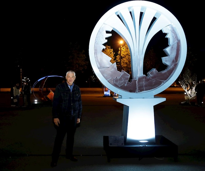 Polad canlananda: Bakıda “Baku Steel Art 2025” sərgisi açılıb — FOTOLAR Polad canlananda: Bakıda “Baku Steel Art 2025” sərgisi açılıb — FOTOLAR
