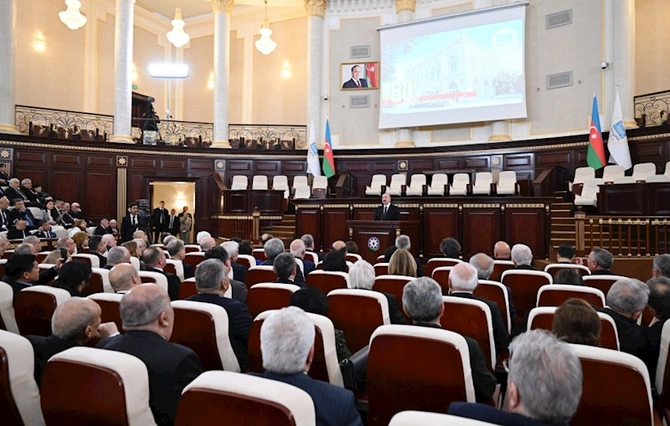 AMEA-nın 80 illik yubiley yığıncağı keçirilib, İlham Əliyev çıxış edib — FOTOLAR (YENİLƏNİB) AMEA-nın 80 illik yubiley yığıncağı keçirilib, İlham Əliyev çıxış edib — FOTOLAR (YENİLƏNİB)