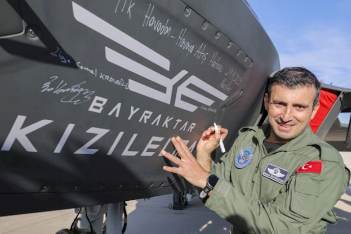 Bayraktar pilotsuz döyüş təyyarəsi dünyada bir ilkə imza atıb