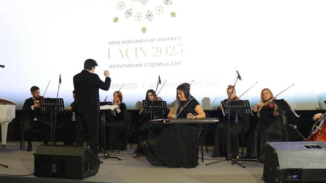 Laçında Qara Qarayev adına Azərbaycan Dövlət Kamera Orkestrinin konserti olub — FOTOLAR Laçında Qara Qarayev adına Azərbaycan Dövlət Kamera Orkestrinin konserti olub — FOTOLAR