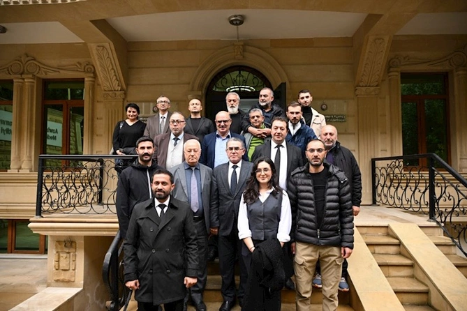 MEDİA-da türkiyəli jurnalistlərlə görüş keçirildi — FOTOLAR MEDİA-da türkiyəli jurnalistlərlə görüş keçirildi — FOTOLAR