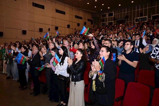 Azərbaycan incəsənət nümayəndələrinin Antalyada konsert proqramı keçirildi — FOTOLAR