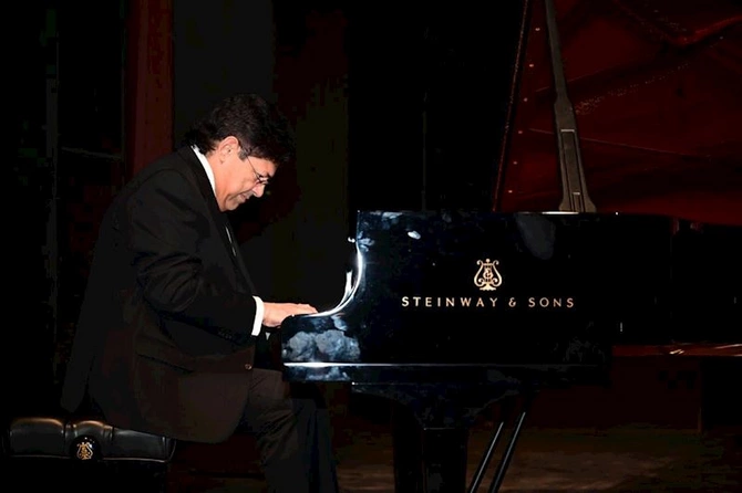 Azərbaycan incəsənət nümayəndələrinin Antalyada konsert proqramı keçirildi — FOTOLAR