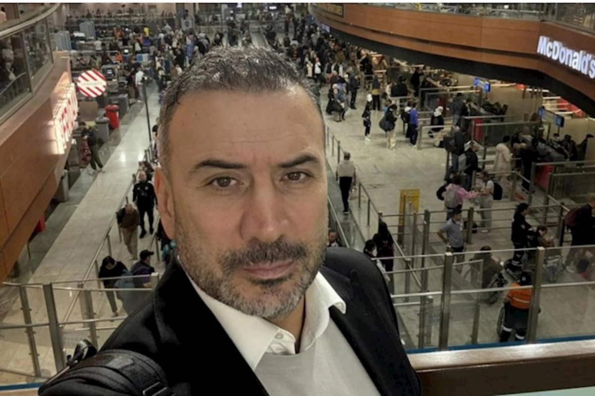 Türkiyənin tanınmış futbol şərhçisi Ertem Şener Bakıya gəlib
