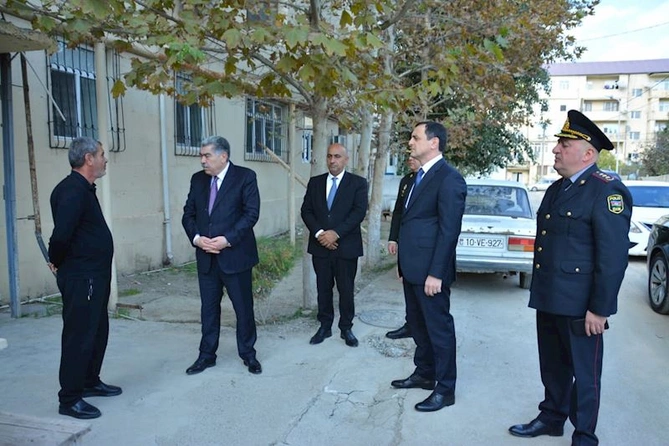 Zəfər günü ərəfəsində Salyanda şəhid ailələri ziyarət edildi — FOTOLAR Zəfər günü ərəfəsində Salyanda şəhid ailələri ziyarət edildi — FOTOLAR