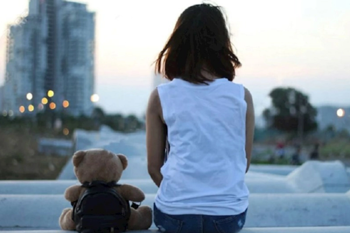 Bakıda 16 yaşlı qız itkin düşdü