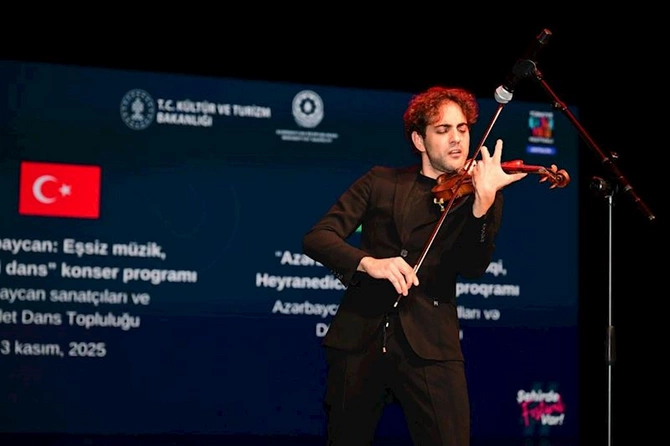 Azərbaycan incəsənət nümayəndələrinin Antalyada konsert proqramı keçirildi — FOTOLAR