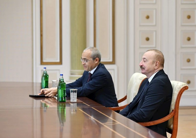 İlham Əliyev qəbul keçirdi — FOTOLAR İlham Əliyev qəbul keçirdi — FOTOLAR