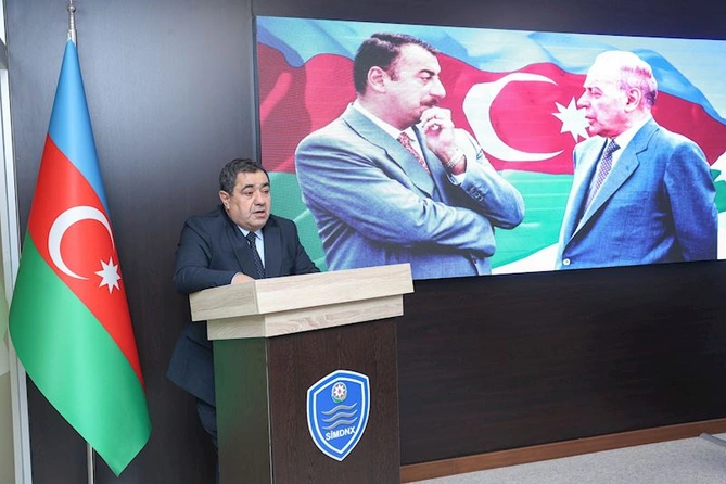 Dövlət Xidmətində Zəfər Gününün 5 illiyi münasibətilə görüş keçirildi — FOTOLAR