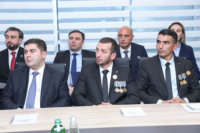 Dövlət Xidmətində Zəfər Gününün 5 illiyi münasibətilə görüş keçirildi — FOTOLAR