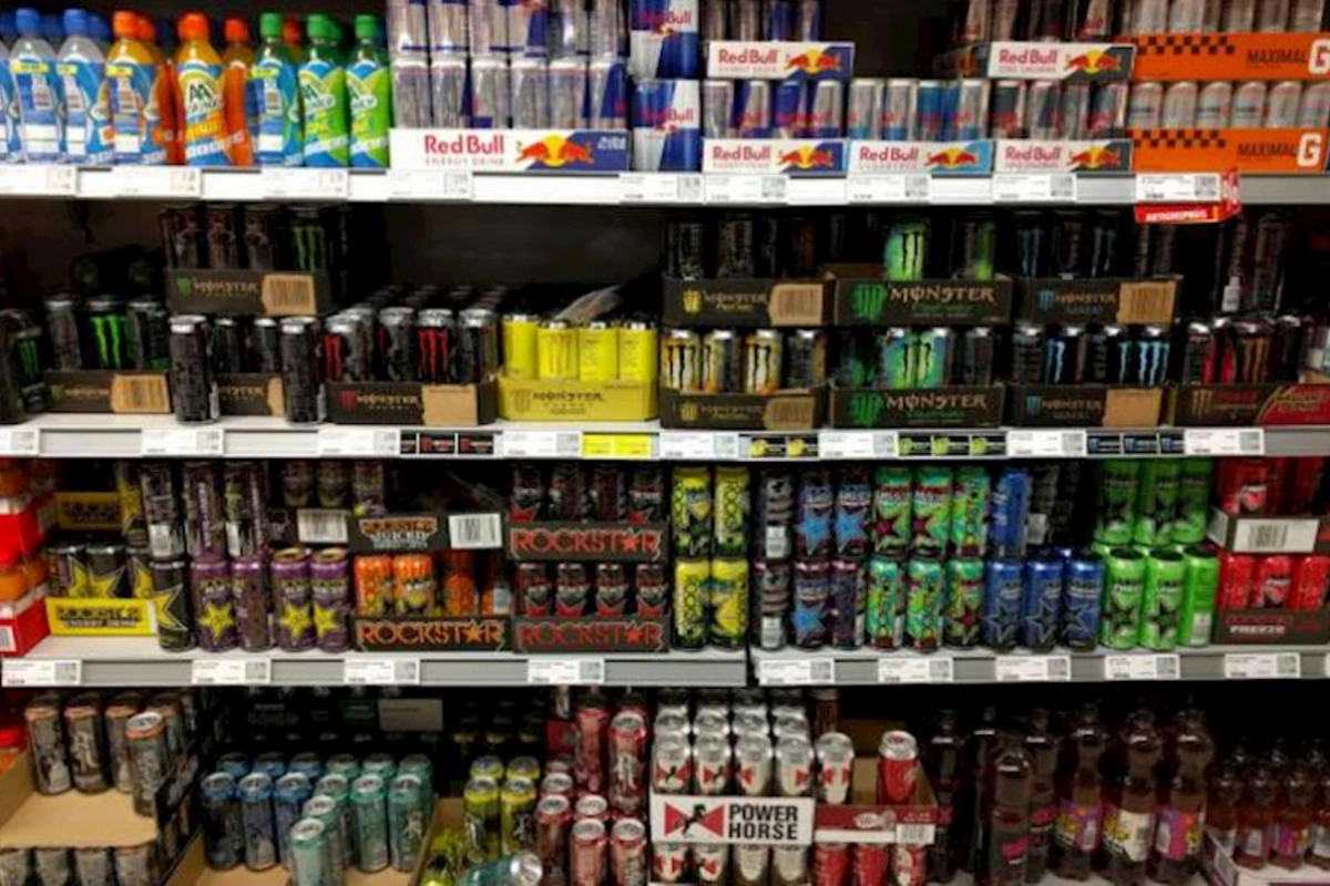 Marketlərdə bizi gözləyən ölüm — AQTA enerji içkilərinə nəzarət edirmi?