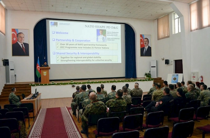 Bakıda NATO kursu keçirilir — FOTOLAR