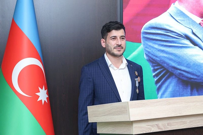 Dövlət Xidmətində Zəfər Gününün 5 illiyi münasibətilə görüş keçirildi — FOTOLAR