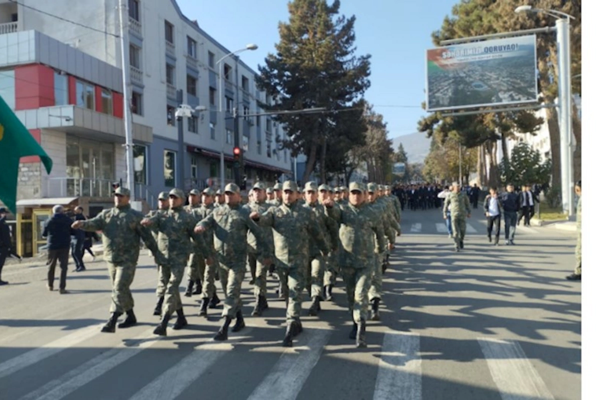 Xankəndidə hərbçilərin yürüşü keçirilir — FOTOLAR