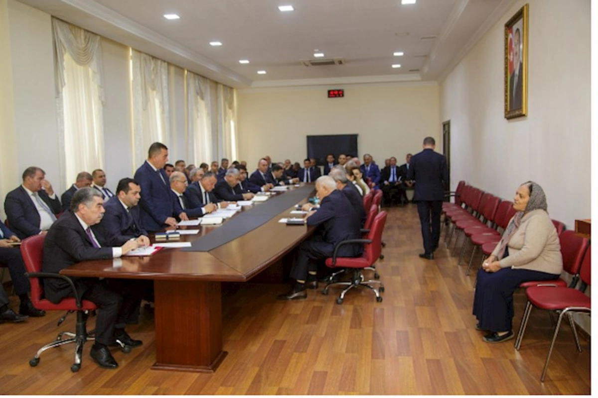 Rüstəm Xəlilov növbəti vətəndaş qəbulu keçirdi — FOTOLAR